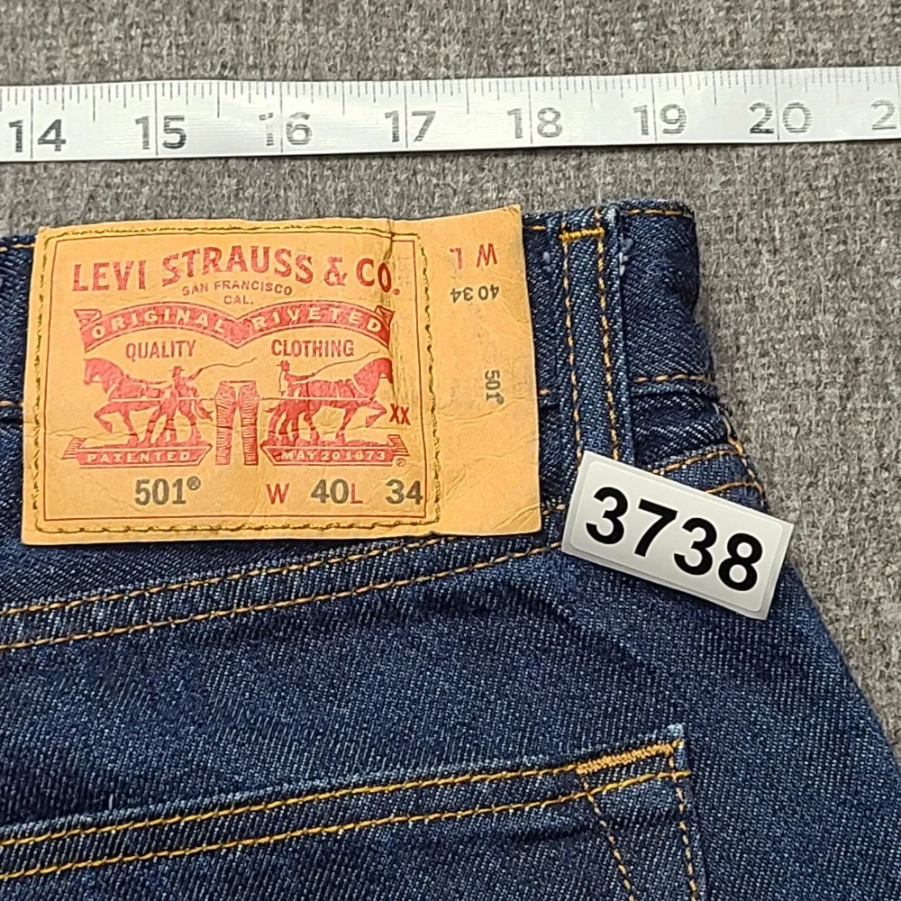 Levi's 501 Jeans Mens 40x34 Dark‎ Blue Excellent Straight Leg Button Fly Denim